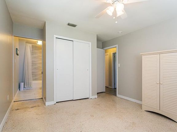 4th image of 9506 River Cove Dr