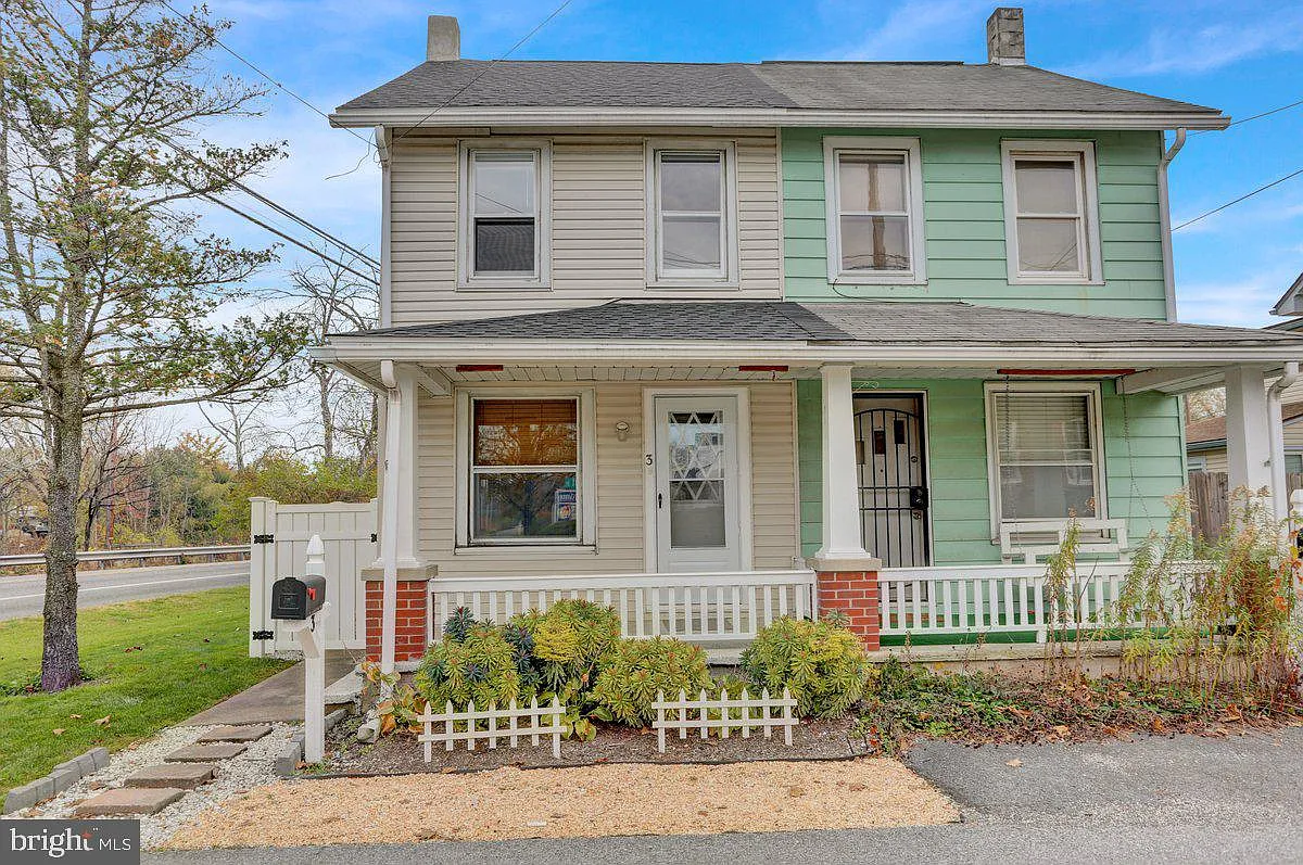 3 Seyfert Dr photo 1