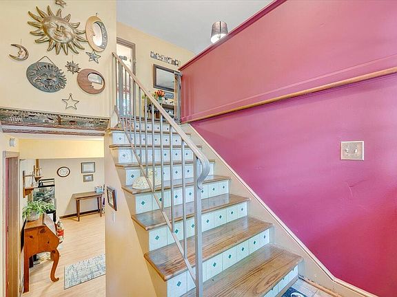 4th image of 2748 Tanglewood Dr
