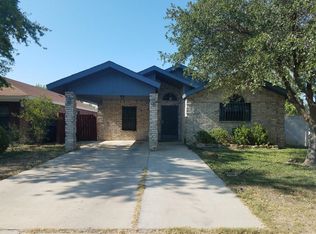 4303 Revolution Rd, Laredo, TX 78046