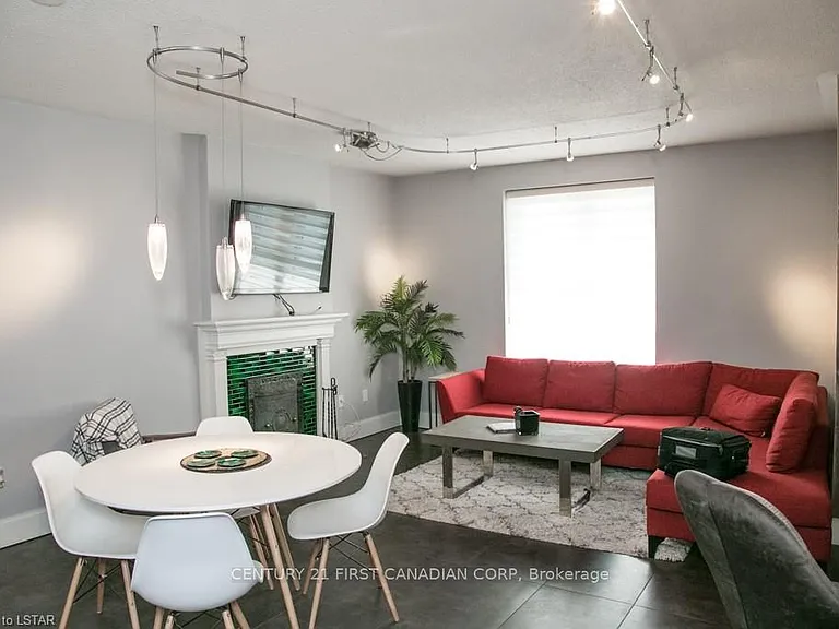 440 Wellington St #101 — Photo 7