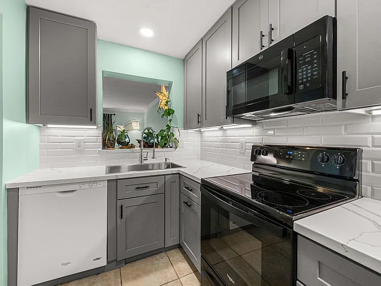 11515 Burdine St — Photo 12