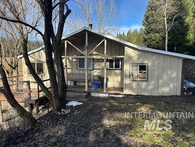 1st image of 820 Sweeney Hill Rd