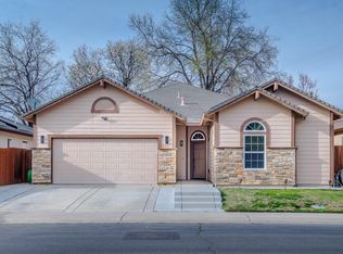 1527 Hutchison Valley Dr, Woodland, CA