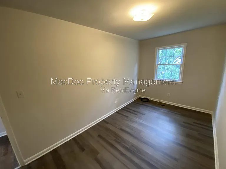 130 Janney Ct — Photo 14