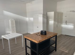 116 Hastings St W #303, Vancouver, BC V6B1G8