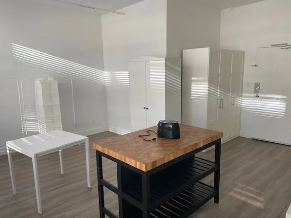 116 Hastings St W, Vancouver, BC