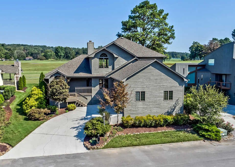 1st image of 4835 River Place Dr