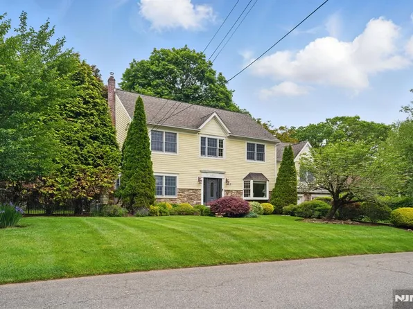 20 Harvard Ave, Wyckoff, NJ 07481