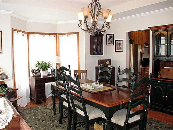 2nd image of 110 Dakotah Dr