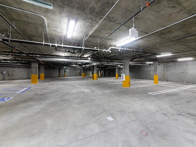 11500 Emelita St #303 — Photo 9