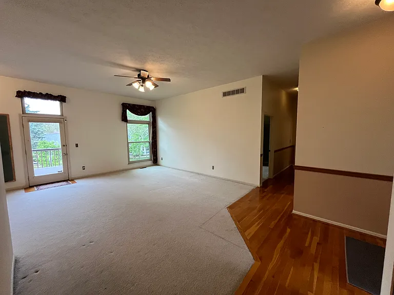 6400 Belmont Park Ct — Photo 2