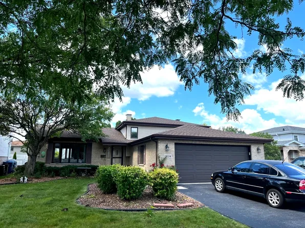 12024 S Van Beveren Dr, Alsip, IL 60803