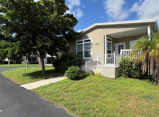 5274 Camelot Dr, Sarasota, FL 34233