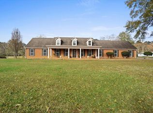 73 Mayfield Rd, Laurel, MS 39443