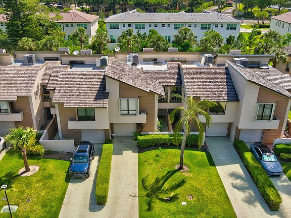 3rd image of 22922 Ironwedge Drive