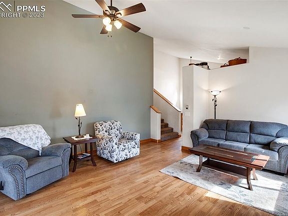 5th image of 341 Panther Ct