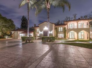 1925 La Cuesta Dr, Santa Ana, CA 92705