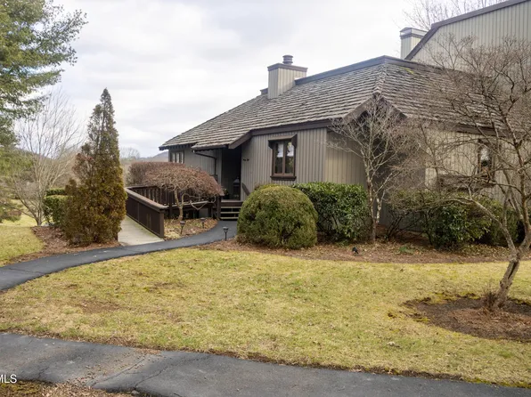 98 Periwinkle Pl, Kingsport, TN 37660