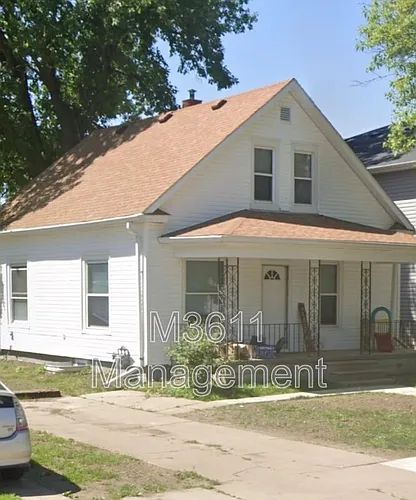 2245 Holdrege St Photo 1