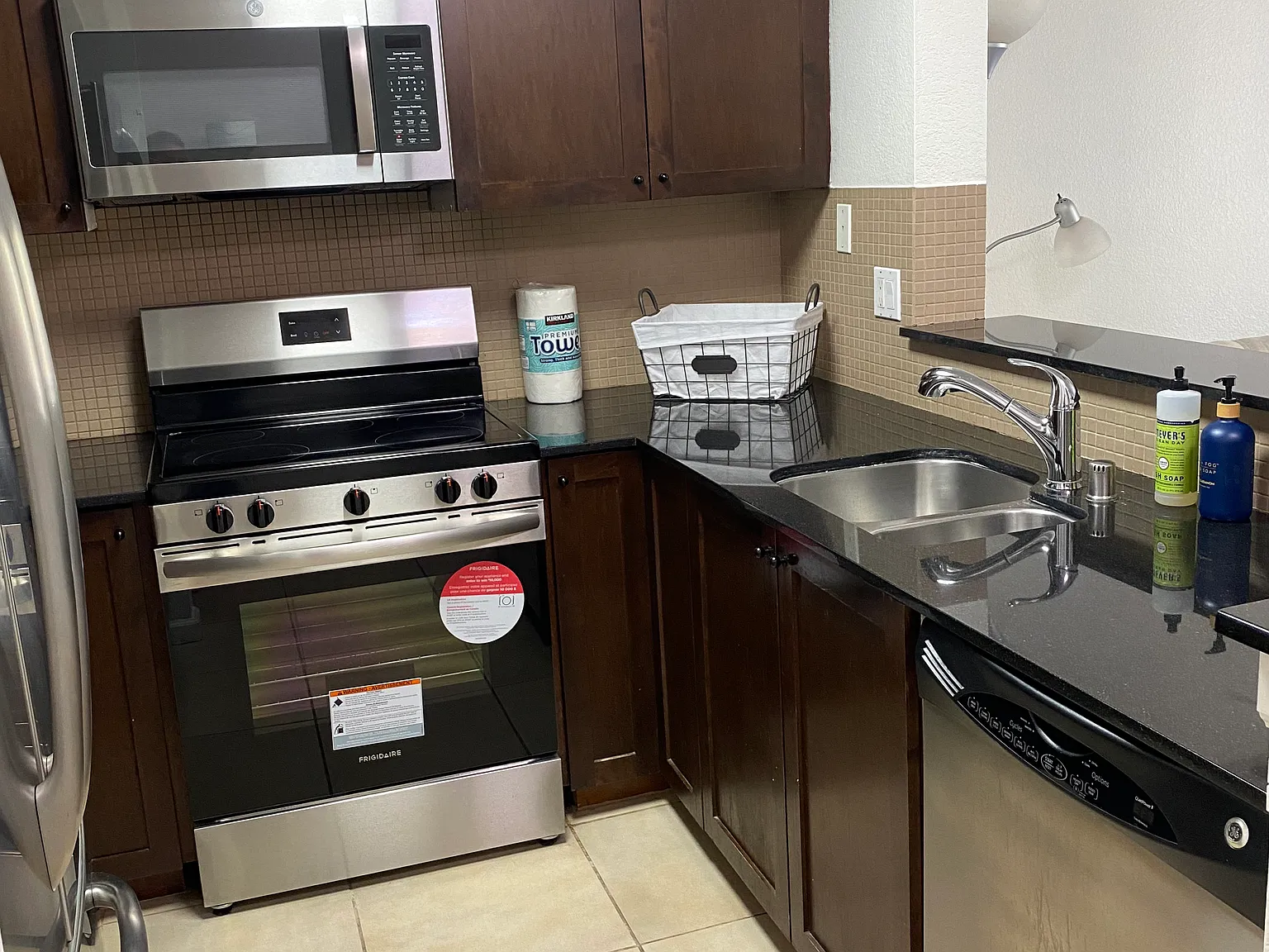 1 bed, 600 sqft, $2,450 — Photo 2