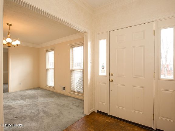3rd image of 7415 Crawfordshire Ln