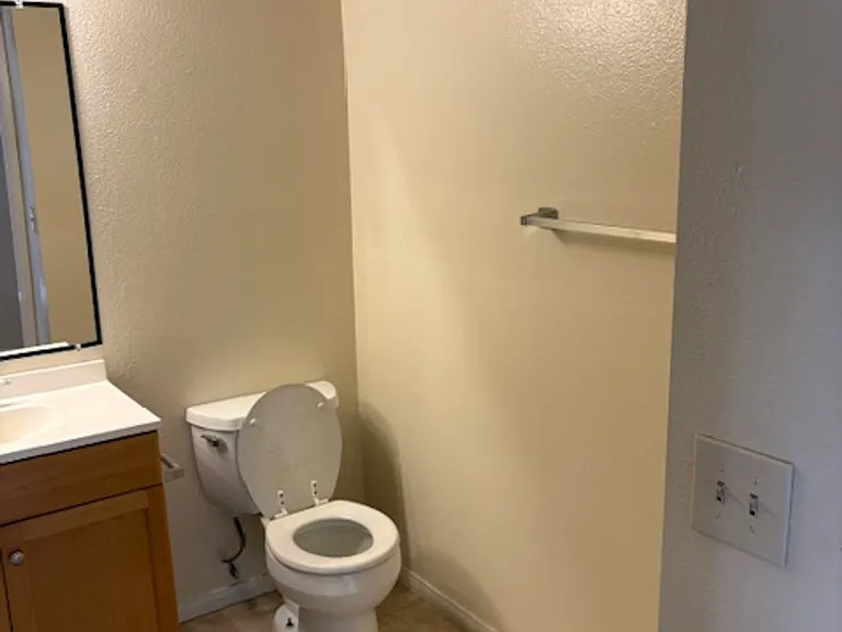 7891 Holt Dr — Photo 11