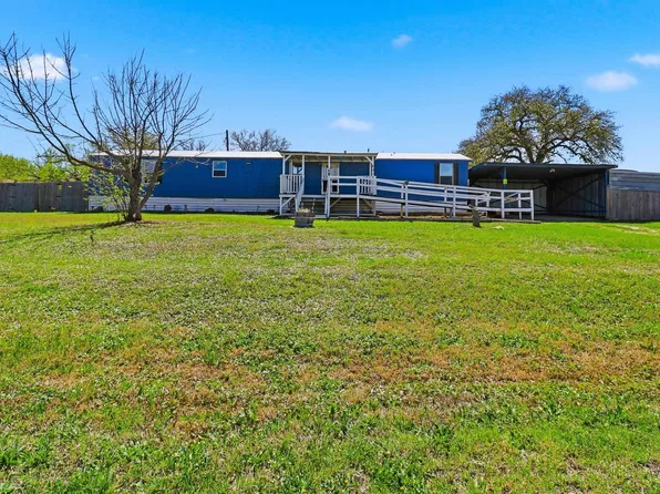 801 Anson Street, Kingsland, TX 78639