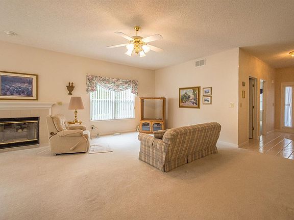 4th image of 1215 S Hearthstone Ct
