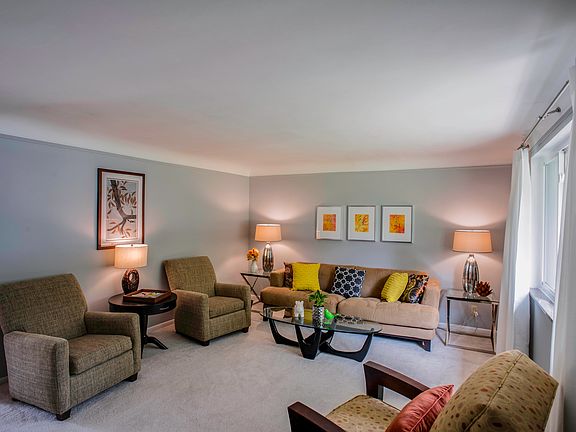 4th image of 1388 Teal Ct