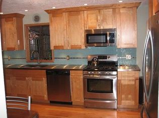 102 Monroe Ave, Dallas, PA 18612