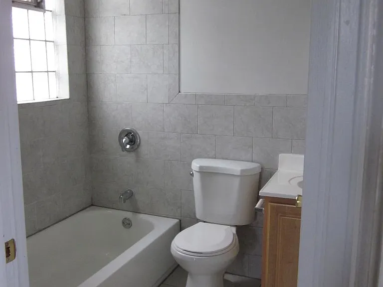 1053 S Vandeventer Ave — Photo 7