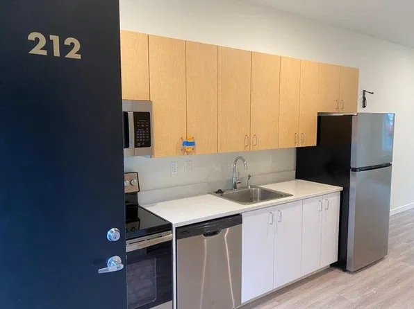 1407 SE Cora St APT 212, Portland, OR 97202