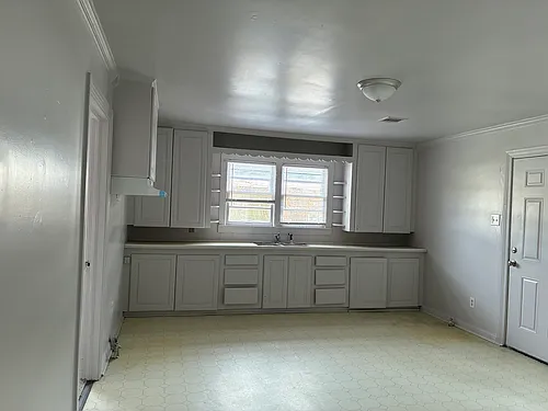 904 Alamo St Photo 1