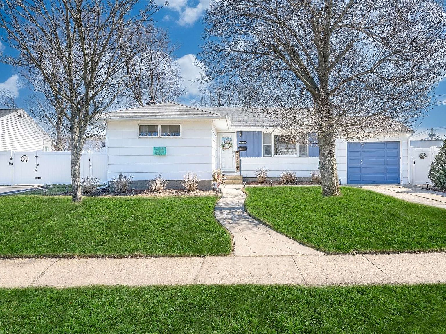 1840 Fairhaven Road, East Meadow, NY 11554 Zillow