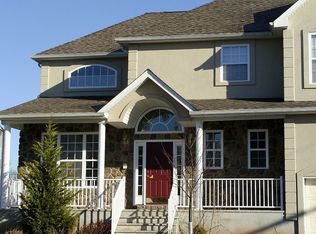 2 Bujak Ct, Bridgewater, NJ 08807