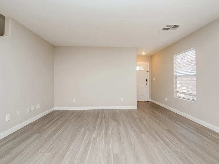 6725 Druid Hills St — Photo 5