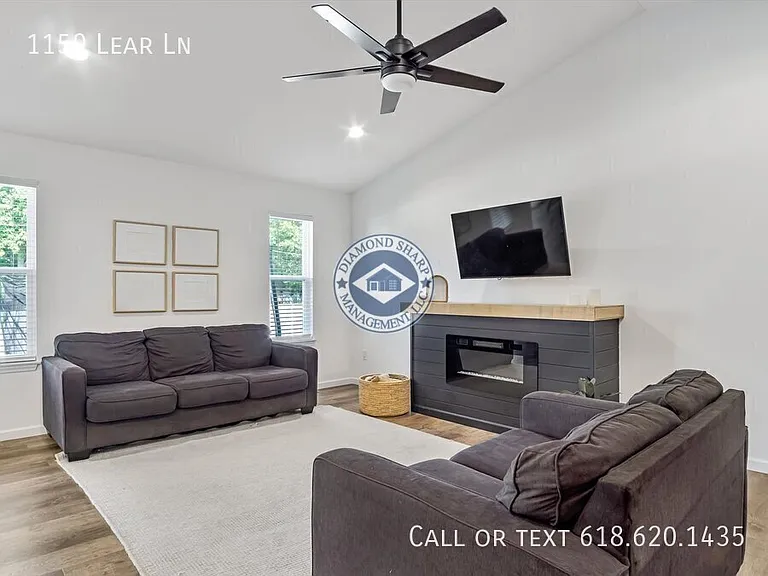 1159 Lear Ln — Photo 5