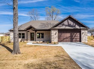 834 Bratton Rd, Lonoke, AR 72086