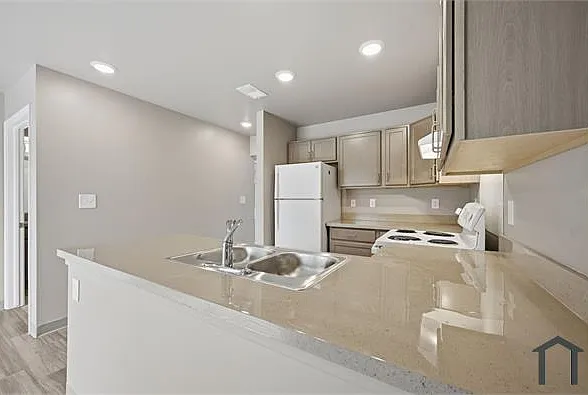 1517 Avenue A #2 — Photo 17