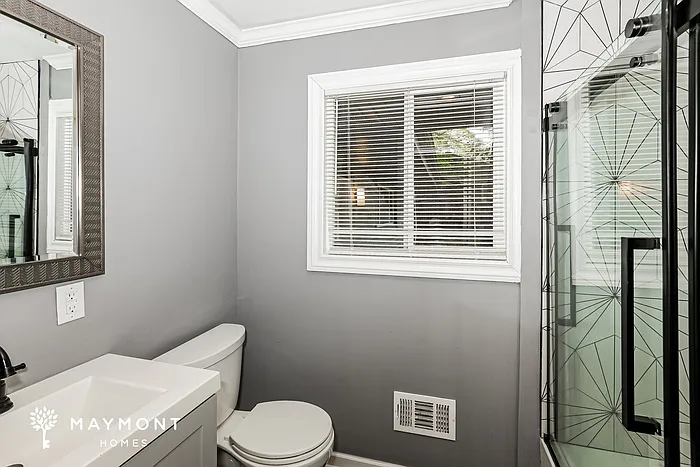 435 Brenda Ln — Photo 14