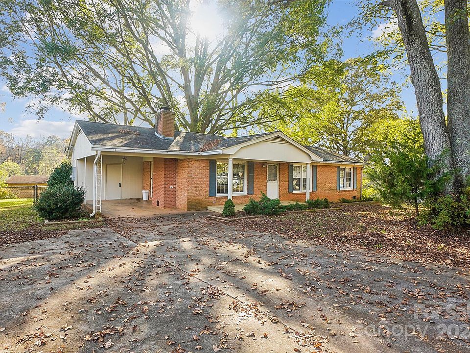 1st image of 4321 Bedfordshire Dr