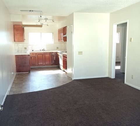 5th image of 15211 S Raymond Ave APT F