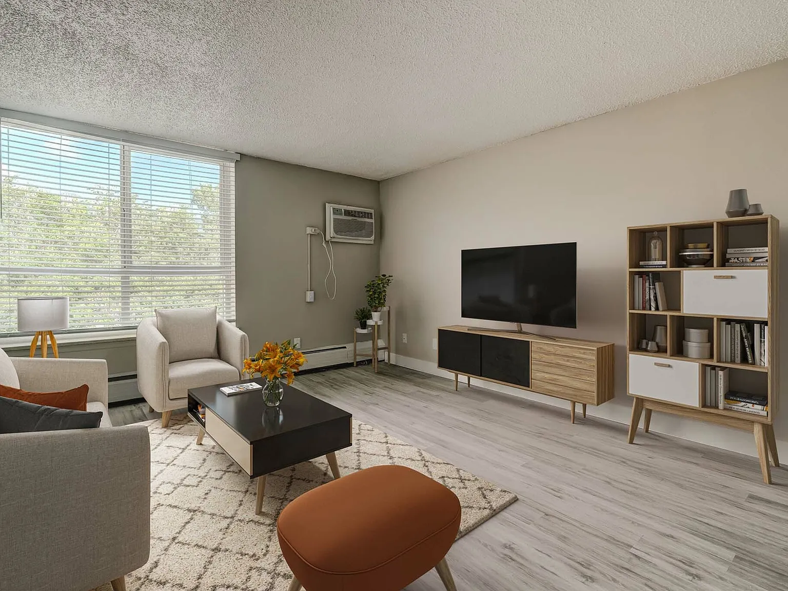 Kalo Broadmoor Tower — Photo 2