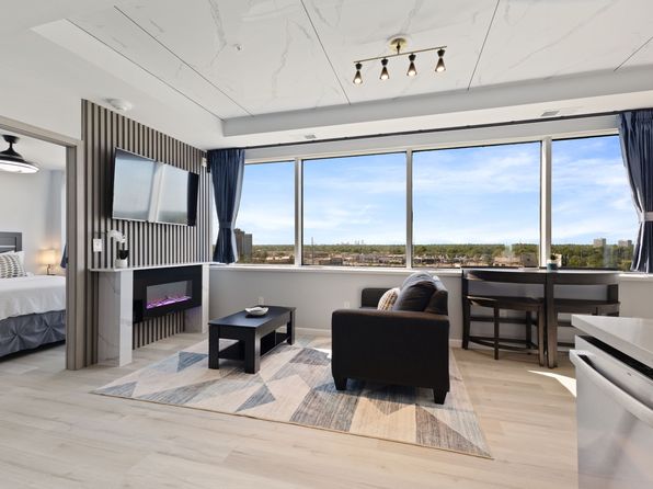 5810 E Skelly Dr Suite 105