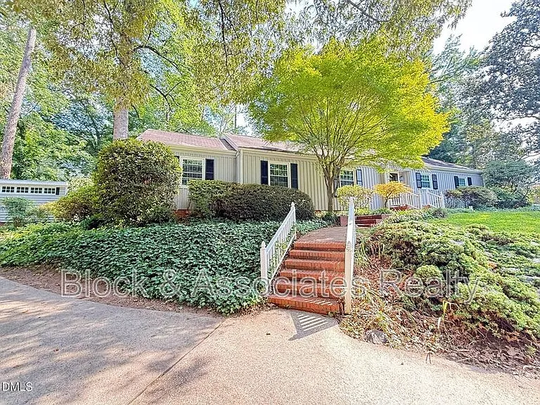 2667 Davis St — Photo 40