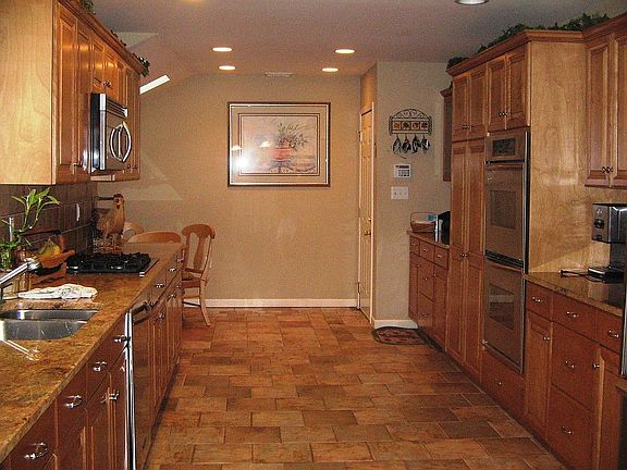 Gourmet Kitchen