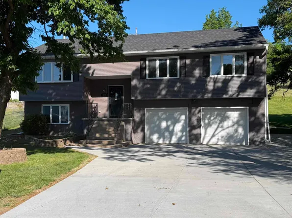 9316 Talmadge Rd, Plattsmouth, NE 68048