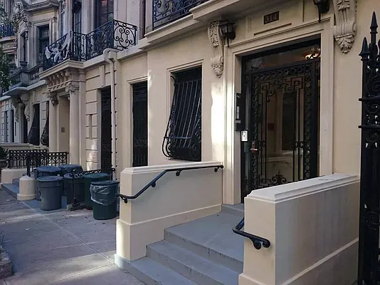 Rented by Lexiti Realty Corp | media 4