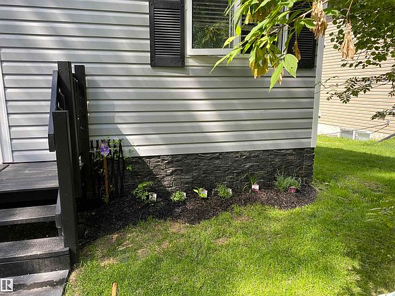 2nd image of 633 Lakeside Point E